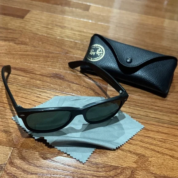 Ray-Ban P Black Sunglasses RB 2132 with Case and Lense Cloth - Picture 6 of 8